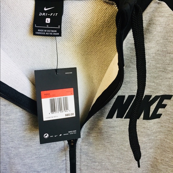 BRAND NEW Nike Hoodie - Picture 3 of 4